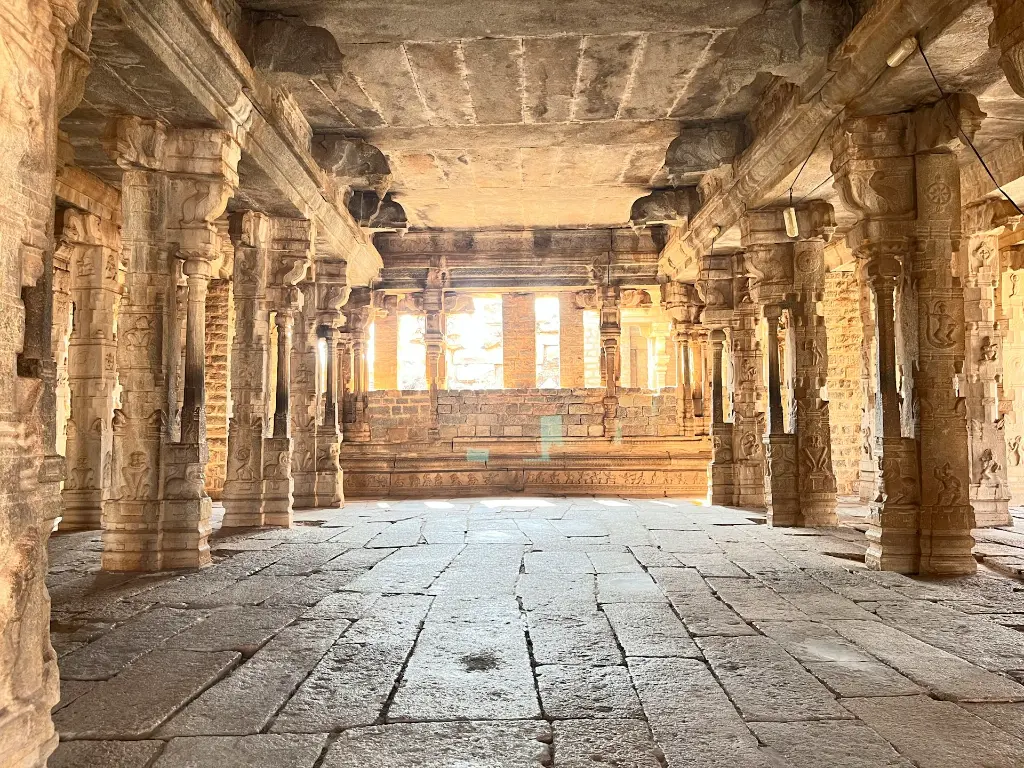 unsplash_4ZFf5-7bxpk_HAMPI.webp.jpg.jpg.jpg.jpg.jpg.jpg.jpg.jpg