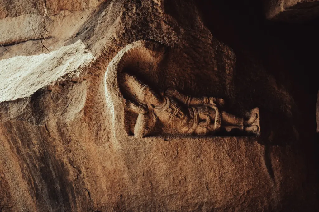 unsplash_OrlDXQ15DPk_HAMPI.webp.jpg.jpg.jpg.jpg.jpg