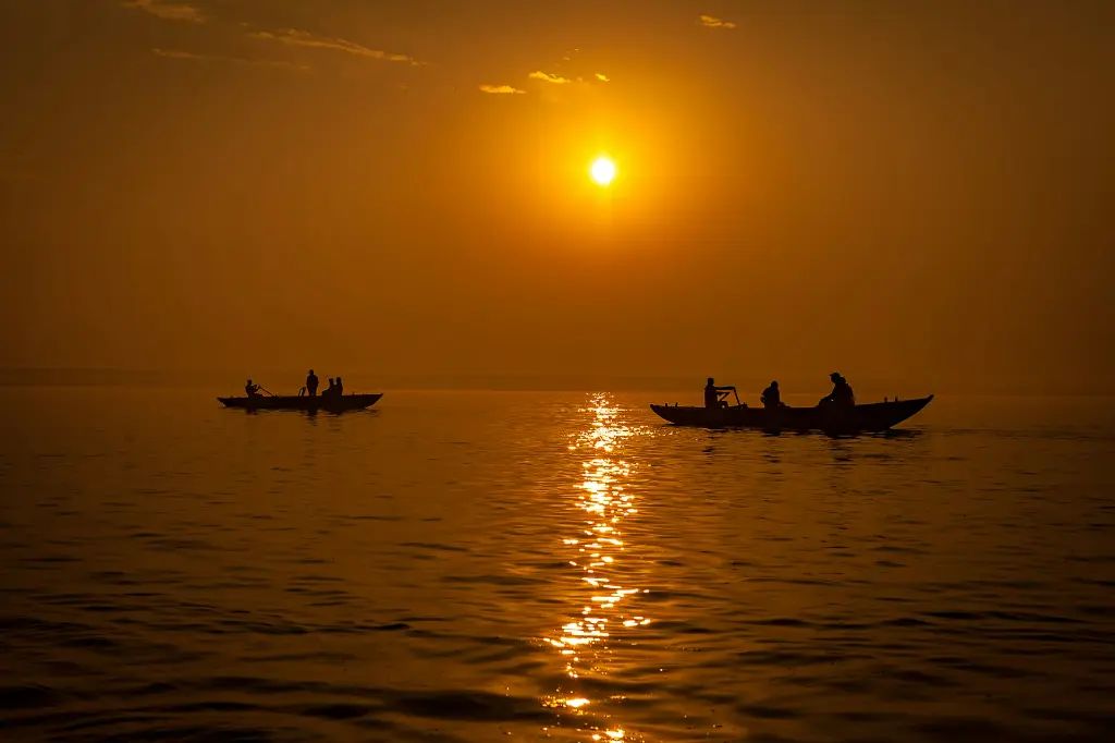 unsplash_nuCkCU1-IBE_varanasi.webp.jpg.jpg