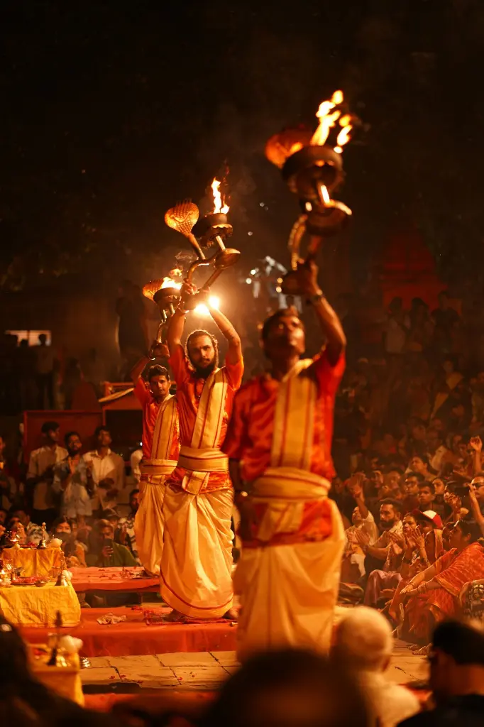 unsplash_V4-rFbuygew_varanasi.webp.jpg.jpg.jpg.jpg